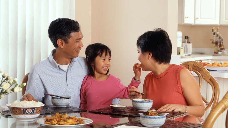 子連れ旅行にうれしい部屋食の旅館特集｜赤ちゃん連れでも気兼ねなく過ごせる選び方と楽しみ方