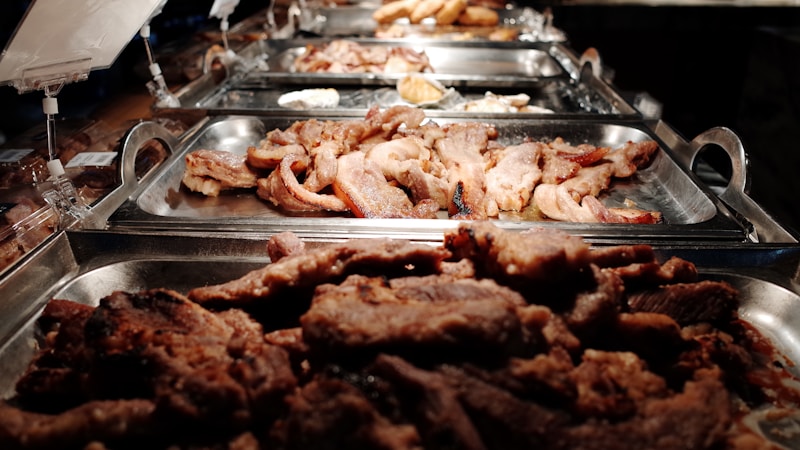 ホテルで楽しむステーキ食べ放題ビュッフェ完全ガイド｜満足度で選ぶ人気店と失敗しない選び方